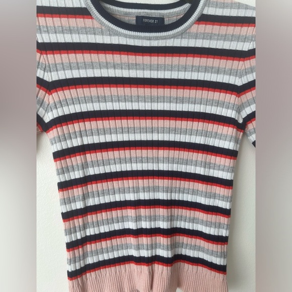 Forever 21 top size medium used - Picture 2 of 4